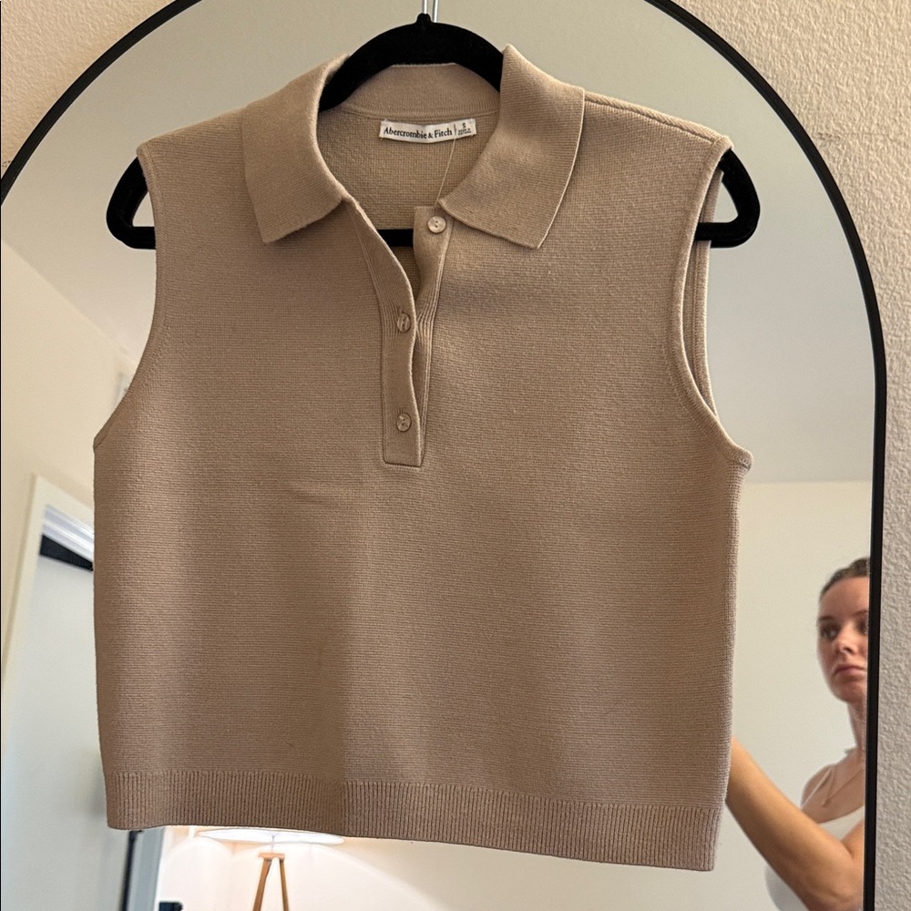Abercrombie & Fitch Beige Sleeveless Polo Top